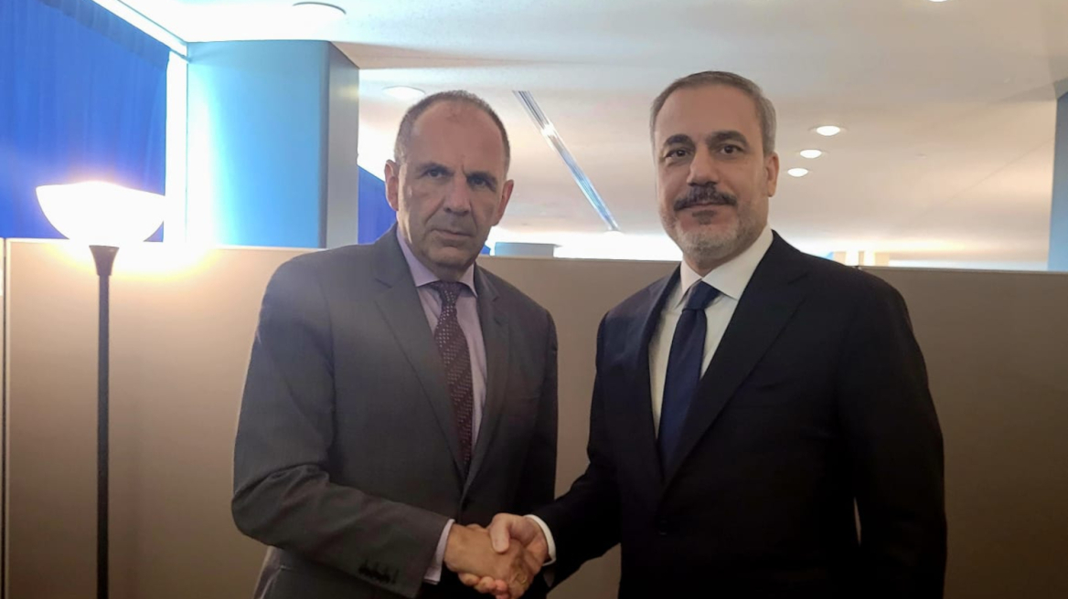 Ο Γεραπετρίτης έθεσε στον Φιντάν το θέμα της Κάσου – «Καμία αναγνώριση των τουρκικών αξιώσεων»