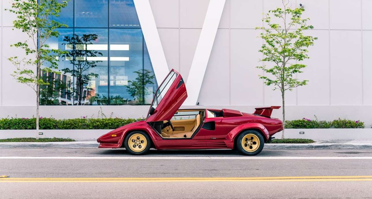 Σοκ και δέος: Η Countach στη Συγγρού