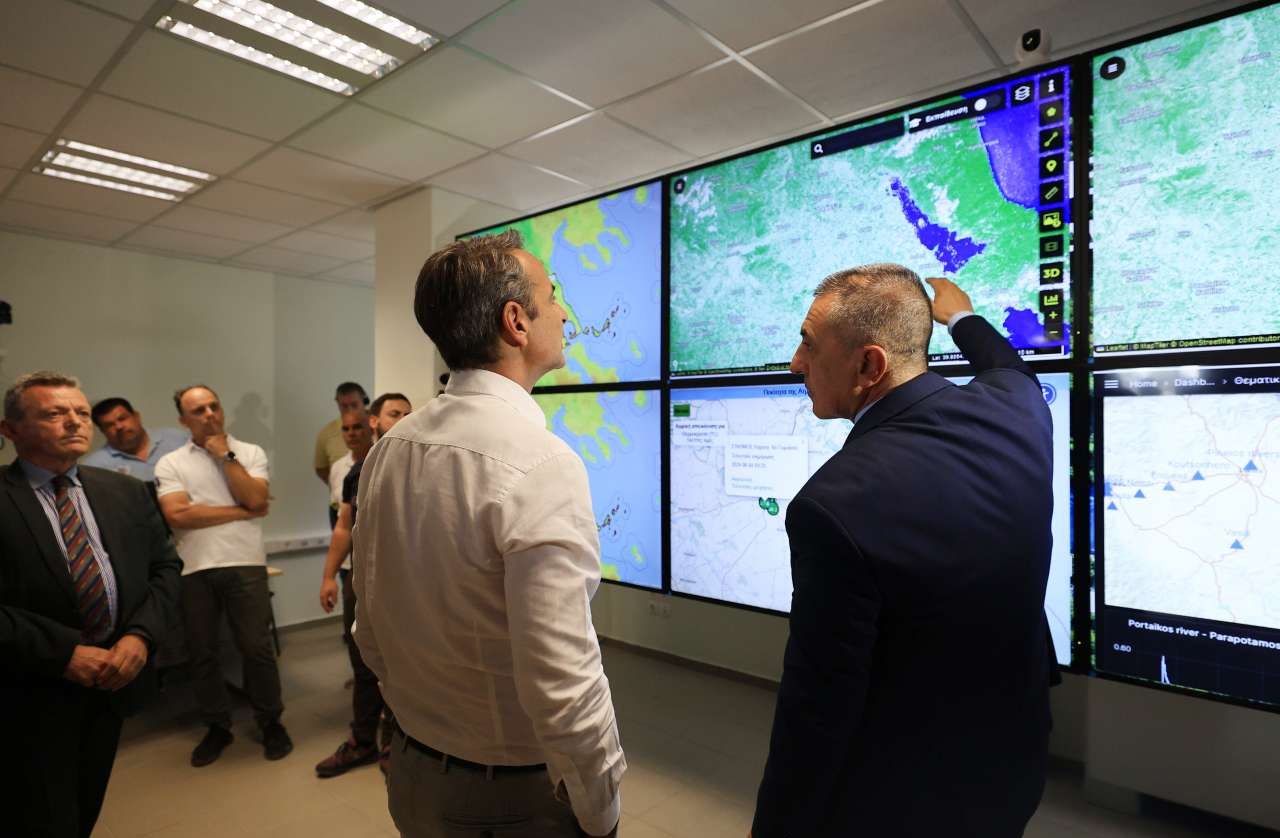 Στη Θεσσαλία ο Μητσοτάκης για το σχέδιο ανασυγκρότησης και τα αντιπλημμυρικά