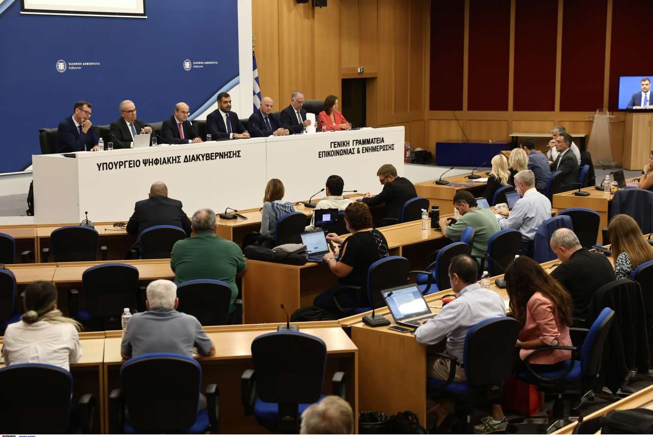 Αγρότες: Χρηματοδοτικά εργαλεία και ευέλικτο σύστημα διαχείρισης των «κόκκινων δανείων» ύψους €3,8 δισ.