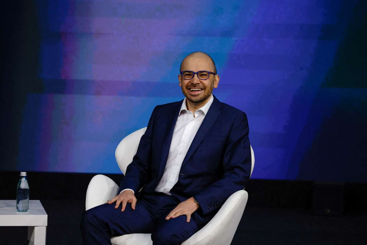 Και στον ελληνοκύπριο γκουρού της Τεχνητής Νοημοσύνης το Νομπέλ Χημείας