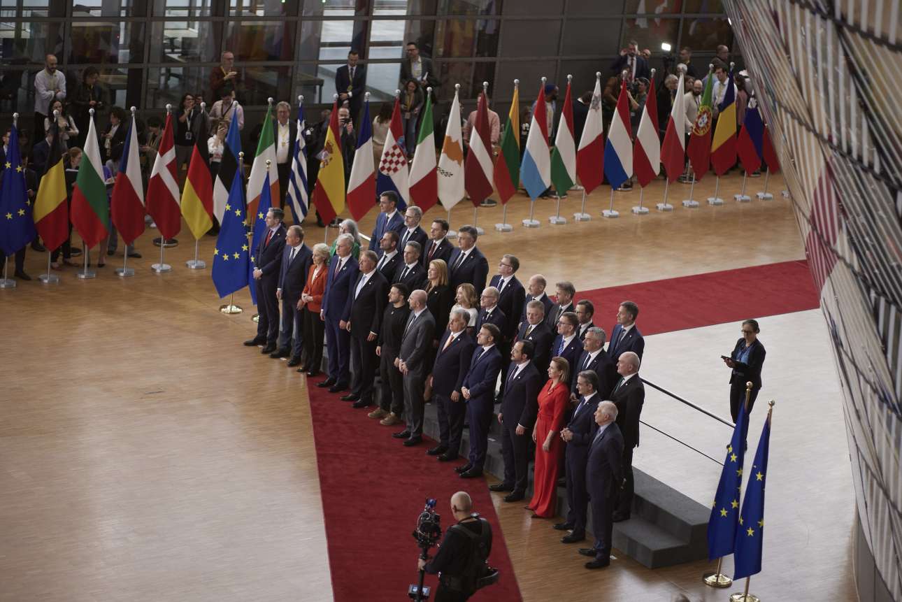 Σκληραίνει η μεταναστευτική πολιτική της Ευρώπης: Επιστροφές και κέντρα εκτός ΕΕ – Ικανοποίηση στην Αθήνα