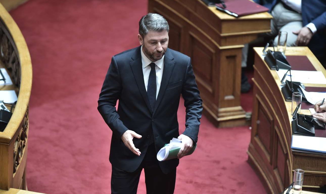 Τα προνόμια Ανδρουλάκη ως αρχηγού της αξιωματικής αντιπολίτευσης – τι αλλάζει στη Βουλή