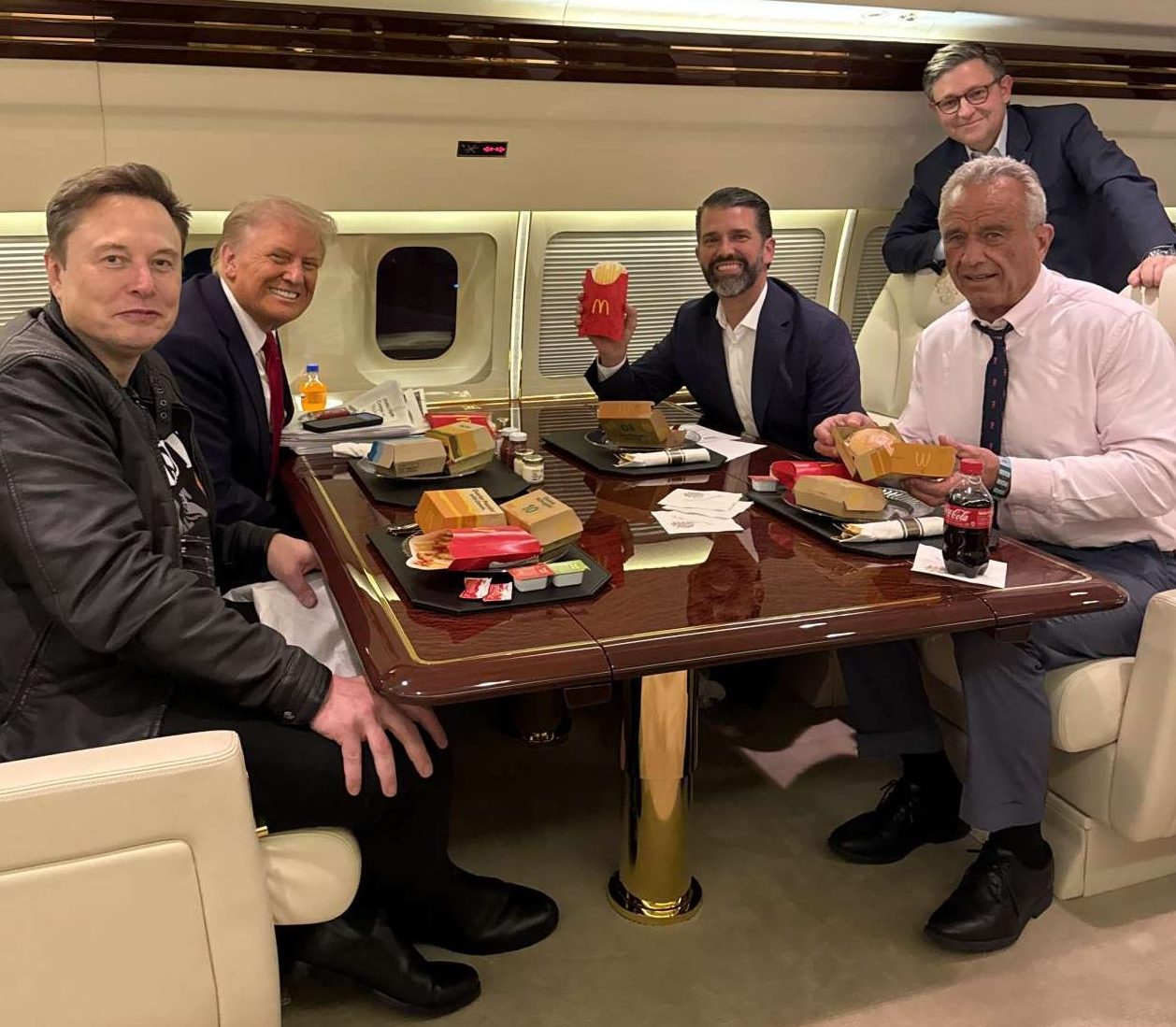 Ο Ρόμπερτ Κένεντι Tζούνιορ μισεί το γρήγορο φαγητό, αλλά τρώει McDonald’s