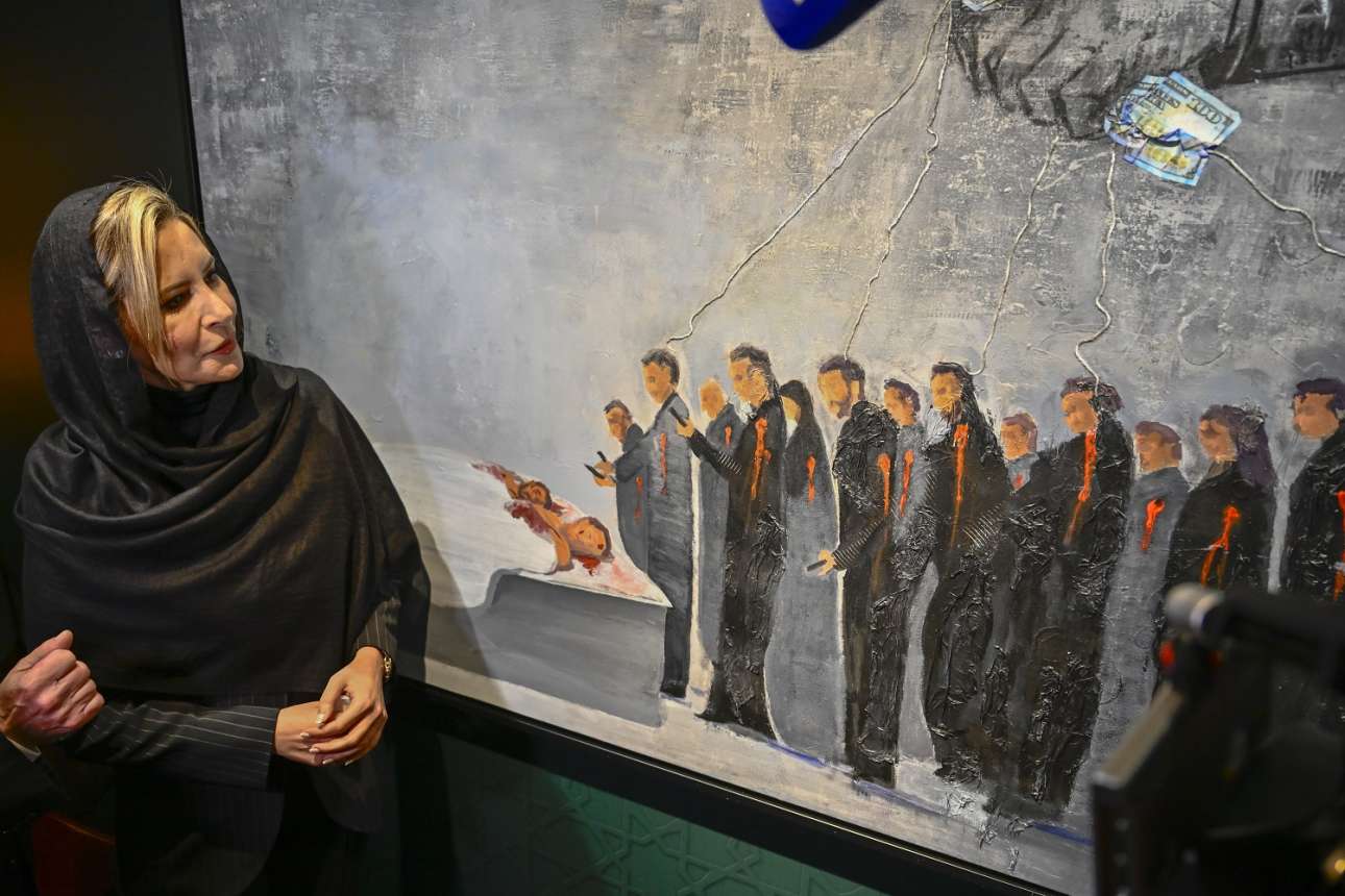 Η Αΐσα Καντάφι και η τέχνη της βεντέτας