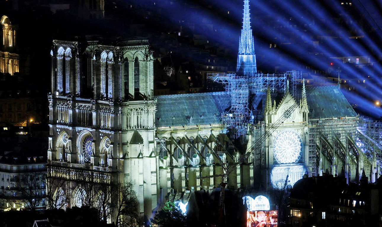 Notre Dame: Εκεί που το φως συνδέει αρχιτεκτονική και φιλοσοφία