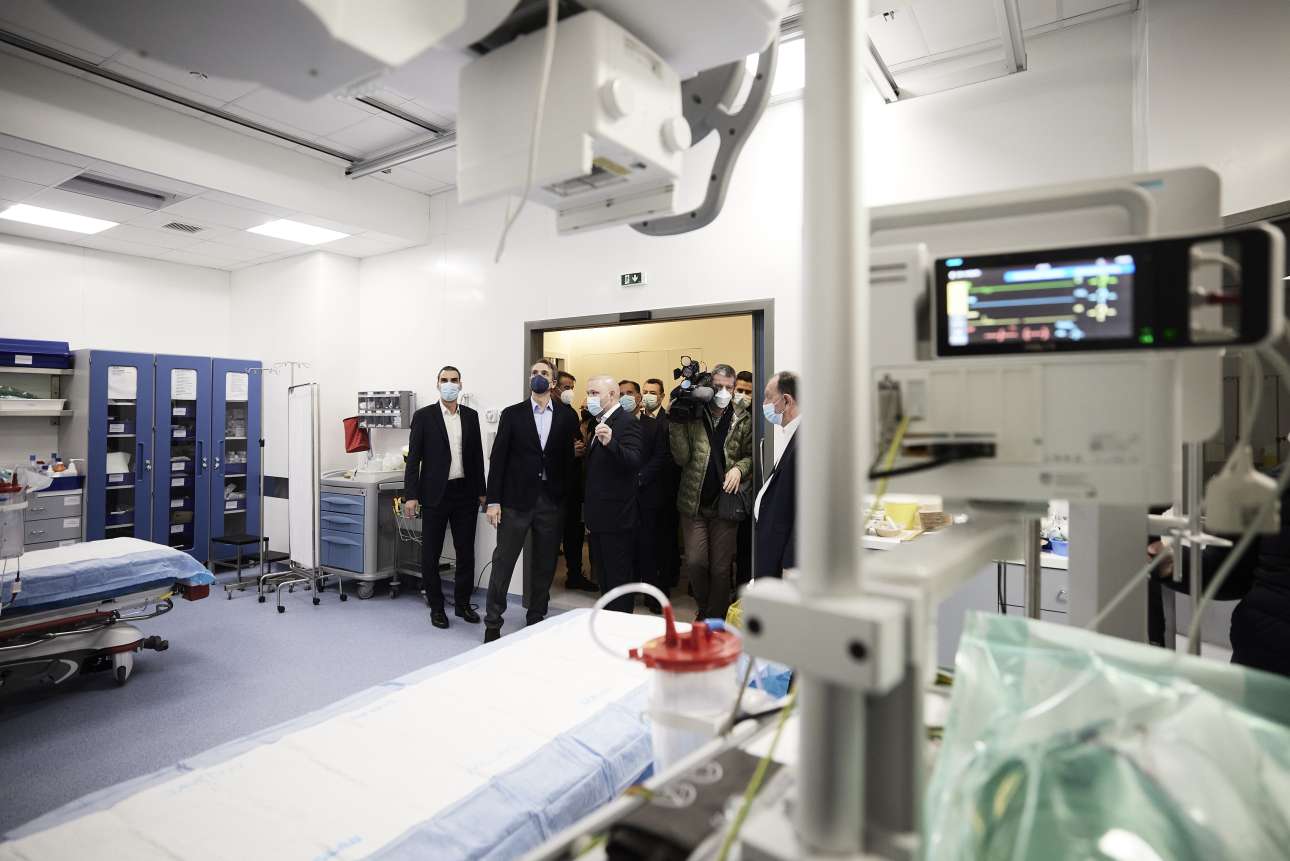 Αυτοψία Μητσοτάκη στο Ασκληπιείο Βούλας – στις νέες πτέρυγες του ΤΕΠ