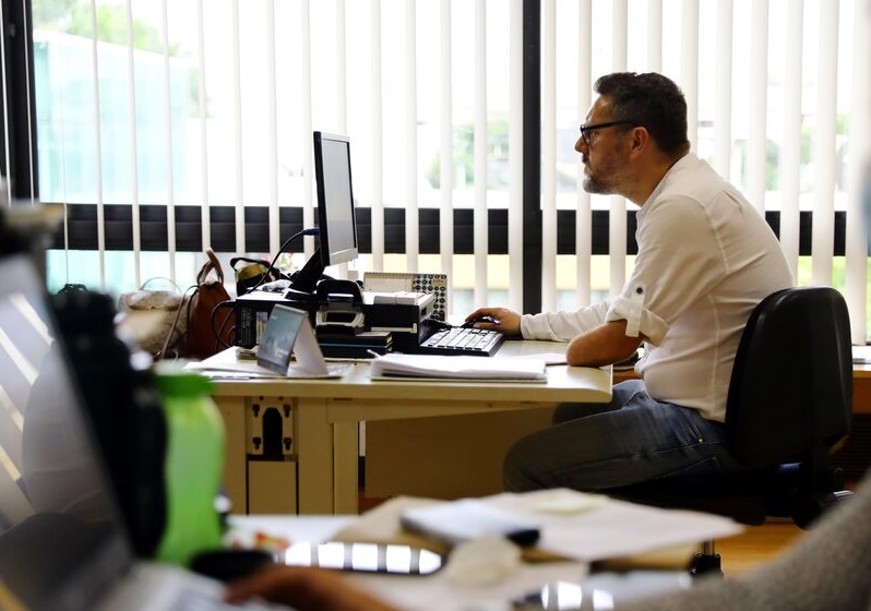 Στο 9,6% έπεσε η ανεργία τον Νοέμβριο