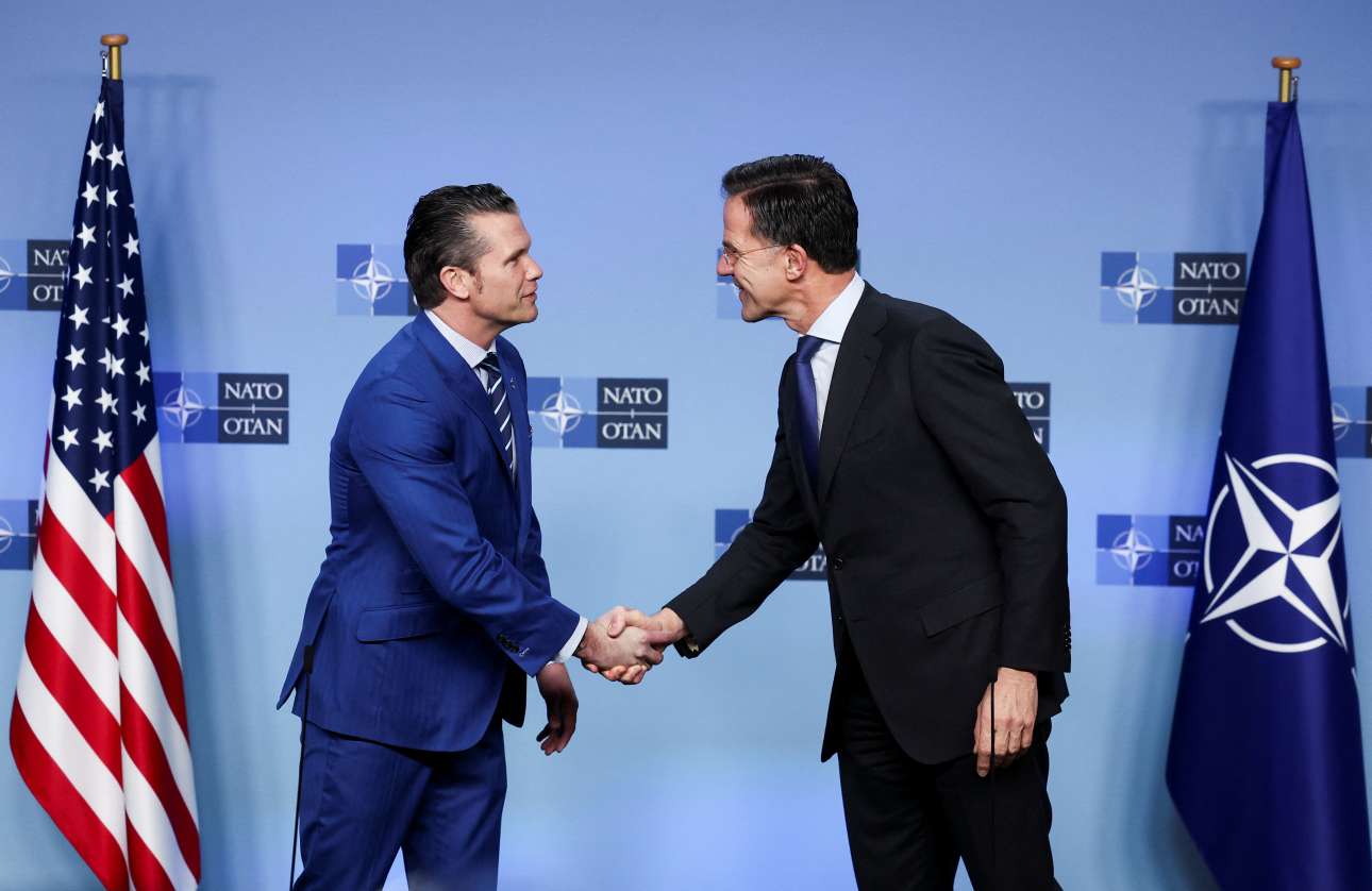 ΝΑΤΟ: Χέγκσεθ και Ρούτε ζητούν αύξηση των αμυντικών δαπανών για τα κράτη-μέλη