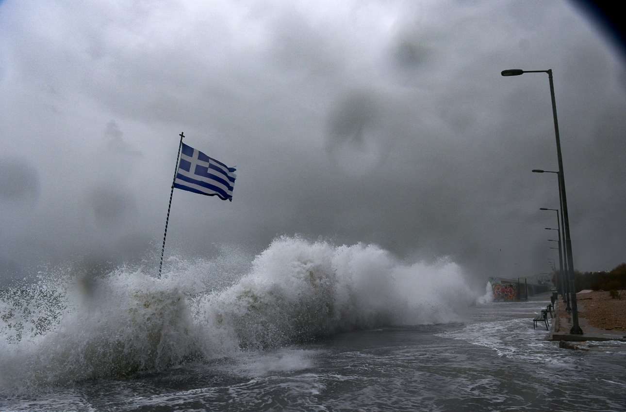 Καιρός: Συνεχίζονται οι θυελλώδεις άνεμοι στο Αιγαίο – Πού θα χιονίσει