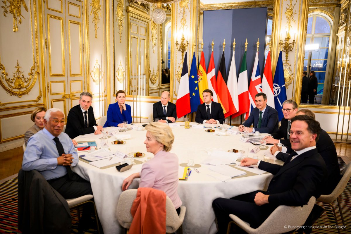 Σύνοδος Παρισιού: Η Ευρώπη δεν μένει εκτός των ειρηνευτικών συνομιλιών για την Ουκρανία