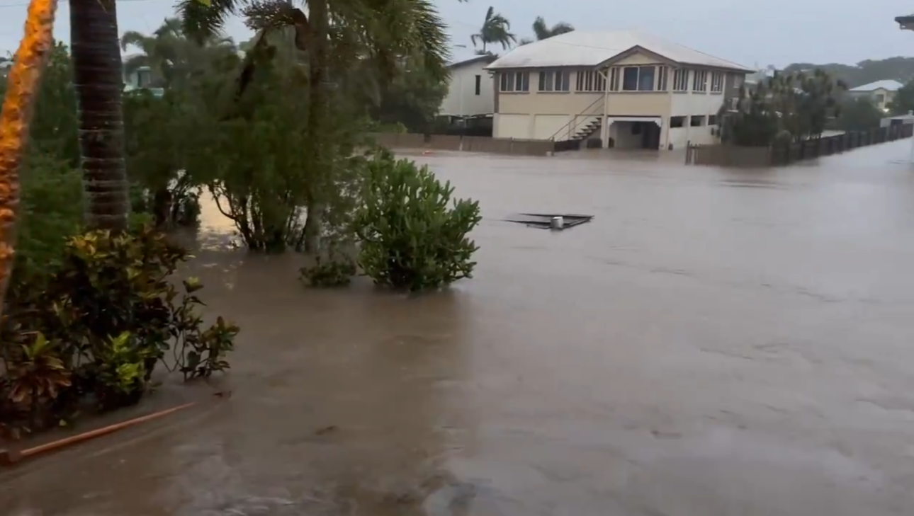 Πλημμύρες στην Αυστραλία – Προσοχή στους κροκόδειλους λένε οι Αρχές