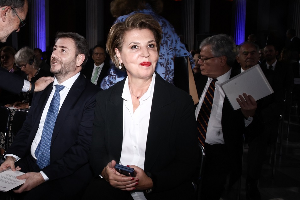 Η Γεροβασίλη «αδειάζει» το ΠΑΣΟΚ για τη «δικογραφία Τριαντόπουλου»