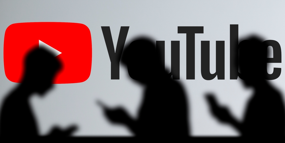 YouTube: Απέτυχε στα e-προξενιά, έγινε το μεγαλύτερο κανάλι του κόσμου