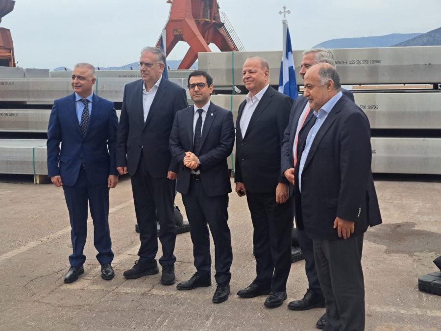 O αντιπροέδρος της Κομισιόν στις εγκαταστάσεις της Αλουμίνιον της Ελλάδος – Προαναγγελία Μυτιληναίου για νέες επενδύσεις