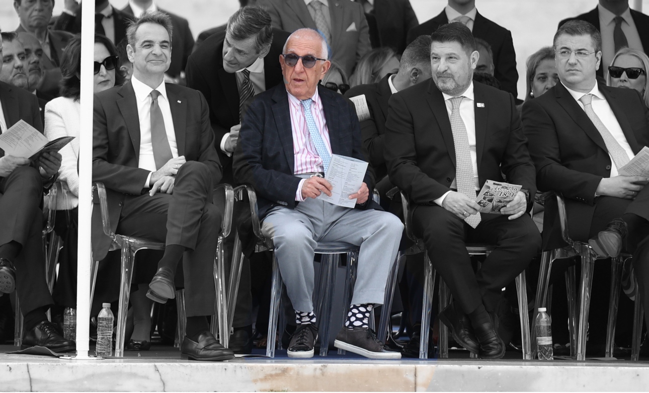 Οι κάλτσες του Κακλαμάνη, «ντροπή του έθνους»