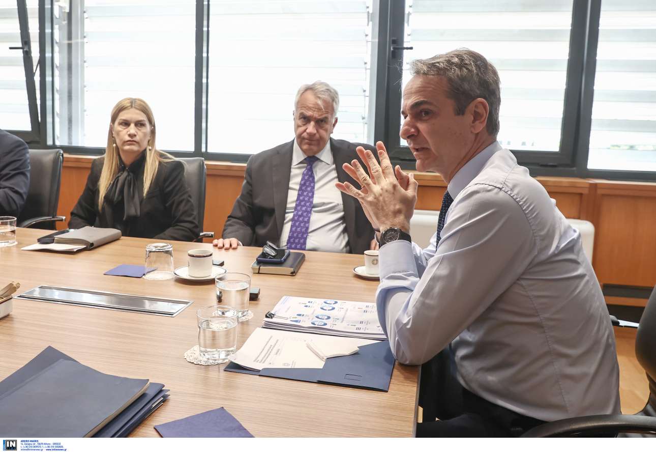 Στο Μετανάστευσης και Ασύλου ο Μητσοτάκης – τι αλλάζει, ήδη, στη μεταναστευτική πολιτική της κυβέρνησης