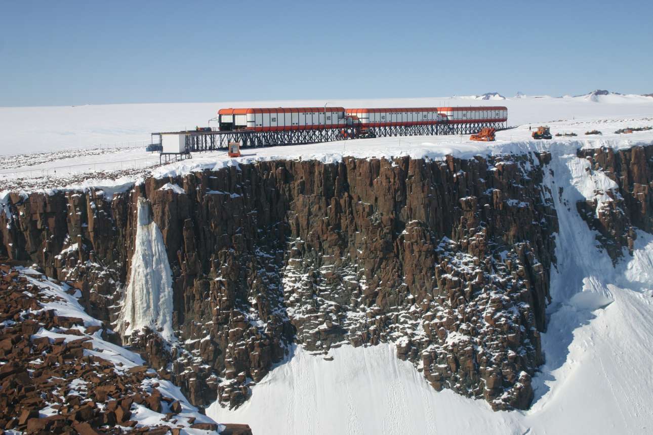 Θρίλερ: Επιστήμονες παγιδευμένοι σε βάση της Ανταρκτικής