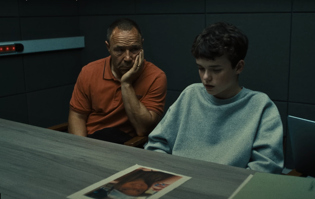 Ηνωμένο Βασίλειο: To «Adolescence» θα προβάλλεται δωρεάν σε γυμνάσια και λύκεια