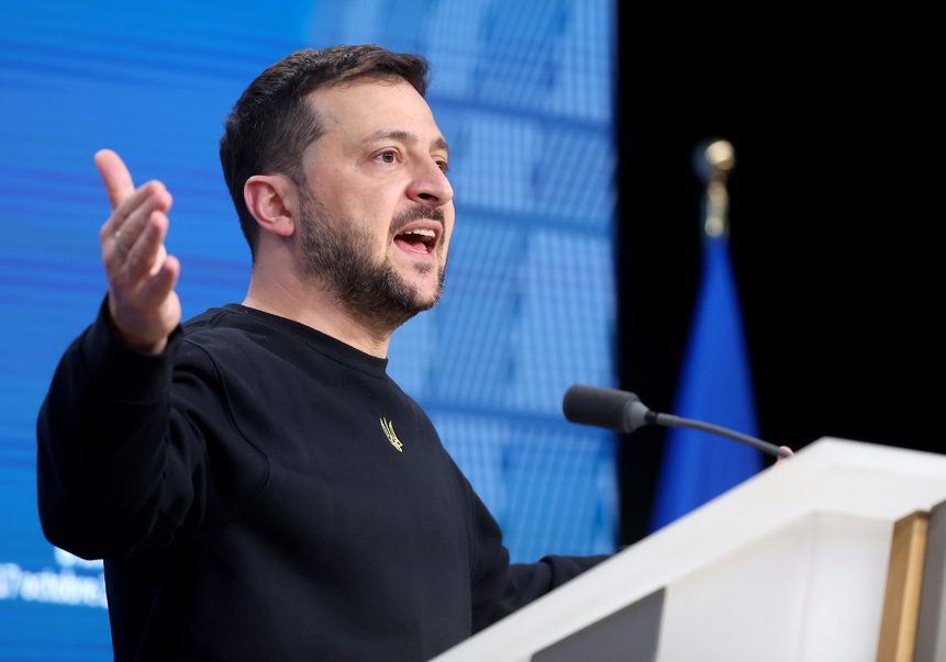 «Ετοιμος» για απευθείας συνομιλίες με τη Ρωσία ο Ζελένσκι, αν επιτευχθεί κατάπαυση πυρός