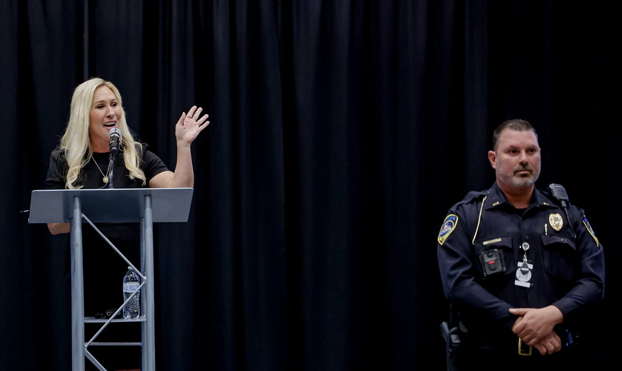 ΗΠΑ: Βίαιες συλλήψεις διαδηλωτών που κατηγορούν την Γκριν για παράνομες αγορές μετοχών