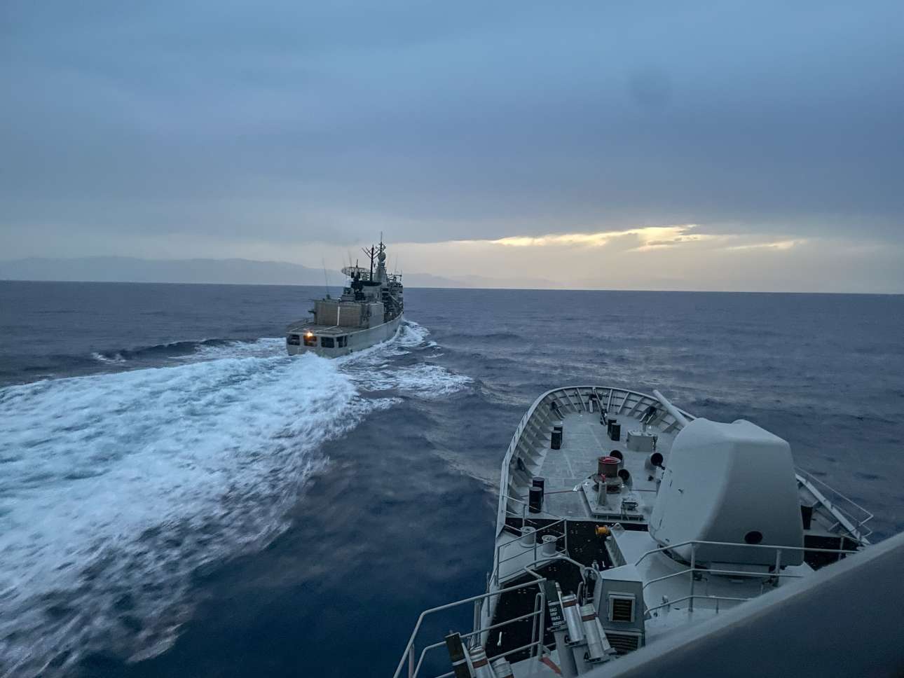 Οι Τούρκοι επιμένουν και απειλούν: Χωρίς τη συγκατάθεσή μας, εργασίες για το καλώδιο γιοκ!