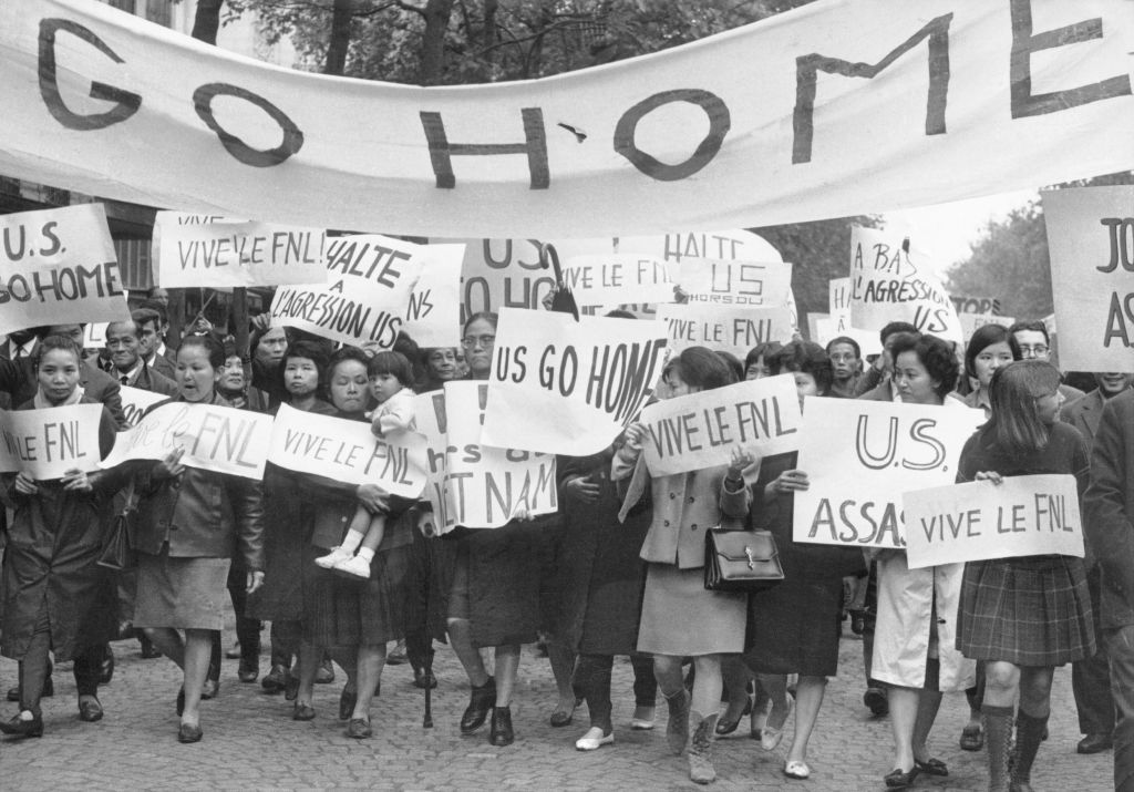 «Yankees Go Home»: Ο αντιαμερικανισμός επιστρέφει