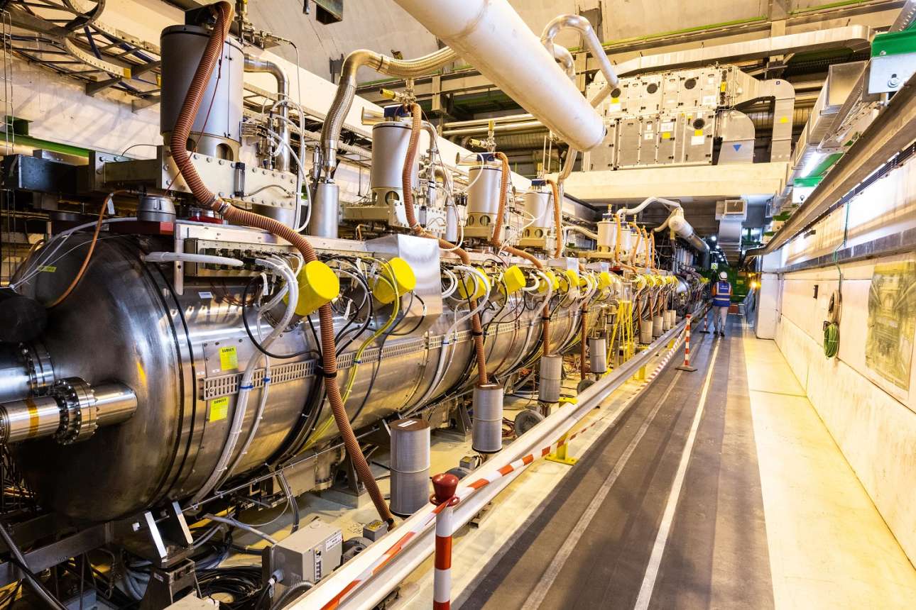 CERN: Νέος επιταχυντής σωματιδίων αναμένει έγκριση
