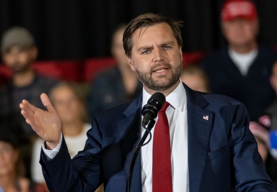 Βανς: Δεν θέλουμε την Ευρώπη να είναι «υποτελής» στις ΗΠΑ