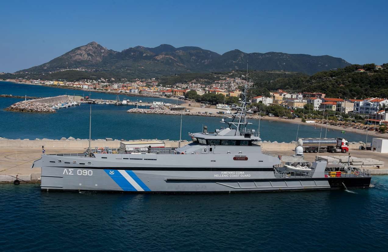 «Σκληρό, αλλά δίκαιο»: Τι προβλέπει το νομοσχέδιο Βορίδη για Μετανάστευση και απελάσεις