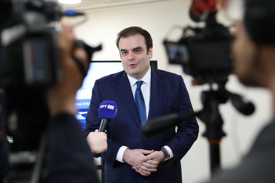 Πιερρακάκης: Η Ελλάδα εξοφλεί τα δάνεια €31,9 δισ. του πρώτου μνημονίου