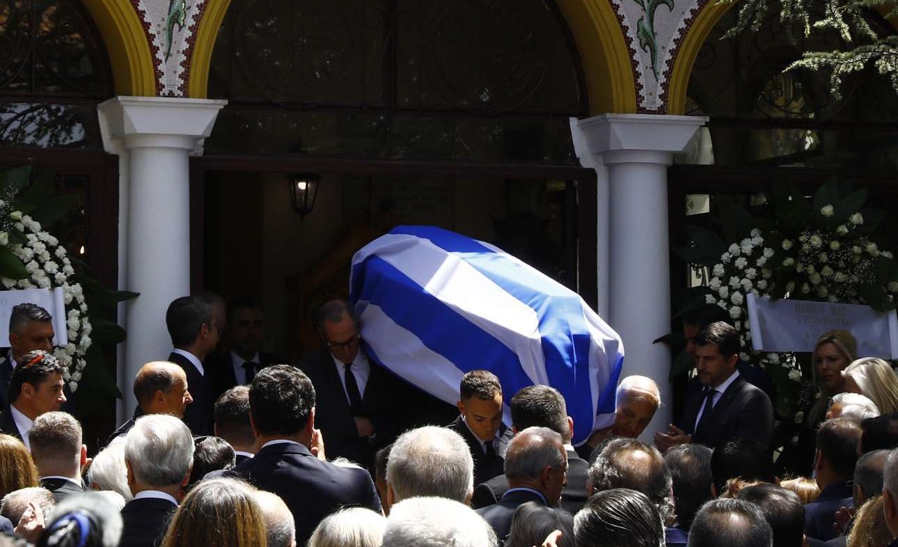 Πέτρος Μολυβιάτης: Στην κηδεία του ο Μητσοτάκης και τρεις πρώην πρωθυπουργοί