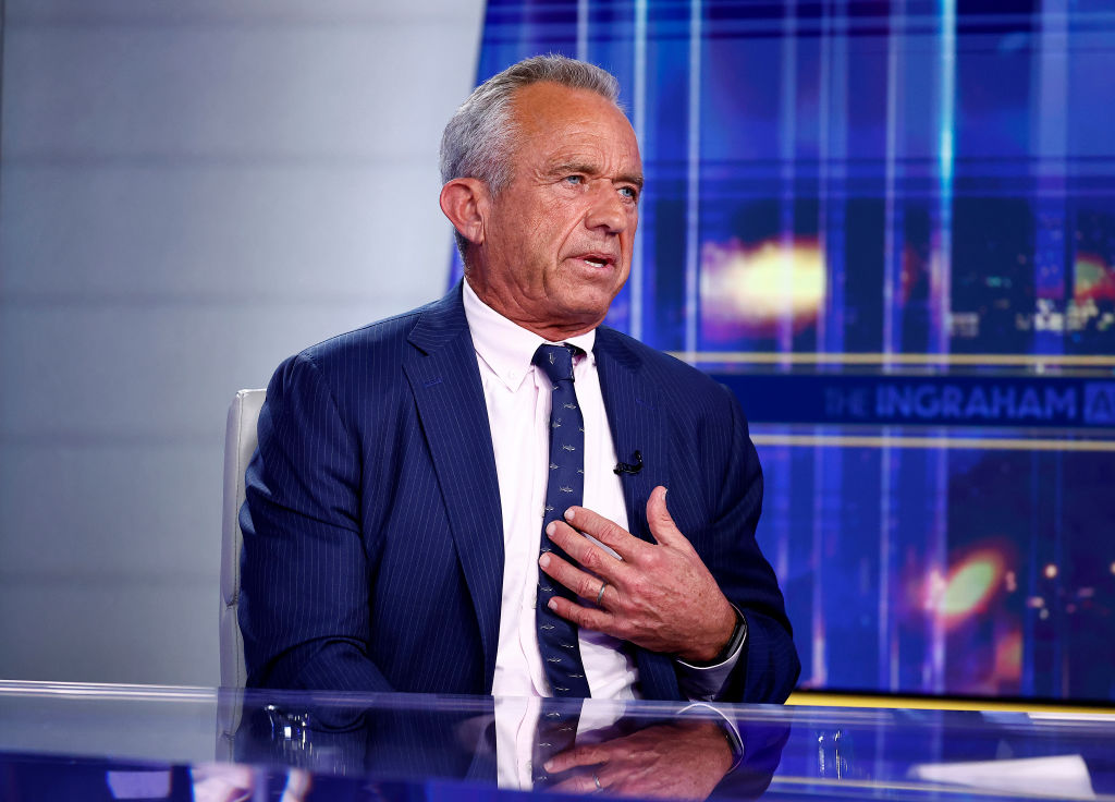 Ο Κένεντι αφορίζει το Lancet, θέλει ιατρικά περιοδικά ελεγχόμενα από τον ίδιο