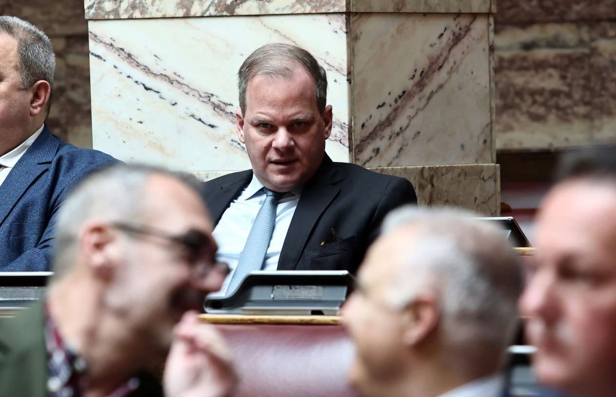 Εναρξη εργασιών -και οι πρώτες κόντρες- στην Προανακριτική Καραμανλή για τα Τέμπη