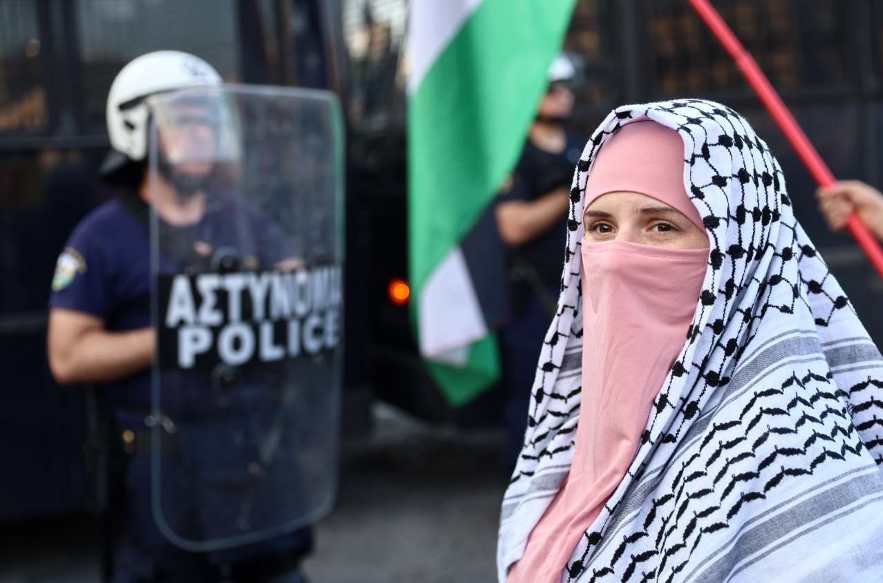 Χρυσοχοΐδης: Διαδήλωναν για τα παιδιά της Γάζας και πήγαν να σκοτώσουν δικά μας παιδιά, εργαζόμενους αστυνομικούς