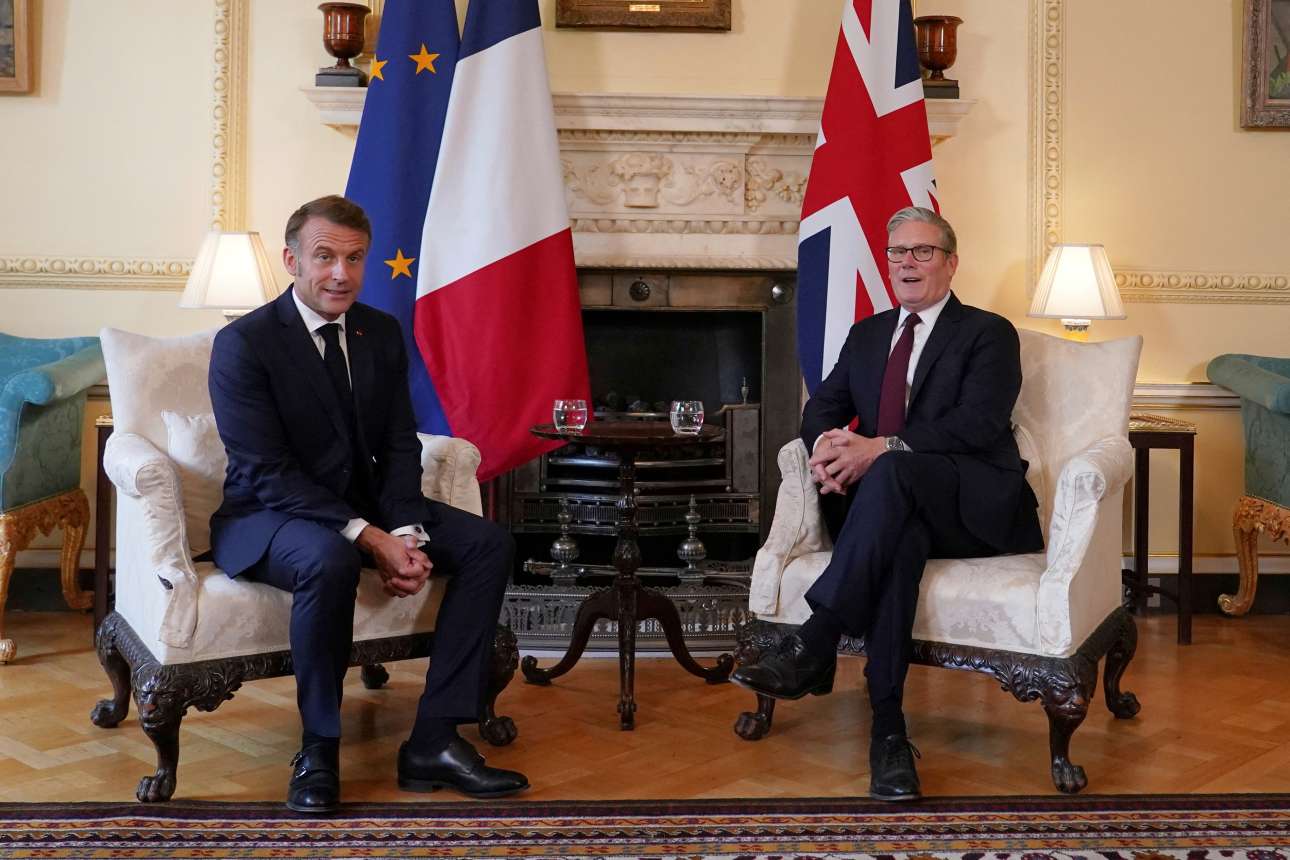 Στάρμερ -Μακρόν: Κοινό μέτωπο, κατά της παράτυπης μετανάστευσης – τι συμφώνησαν