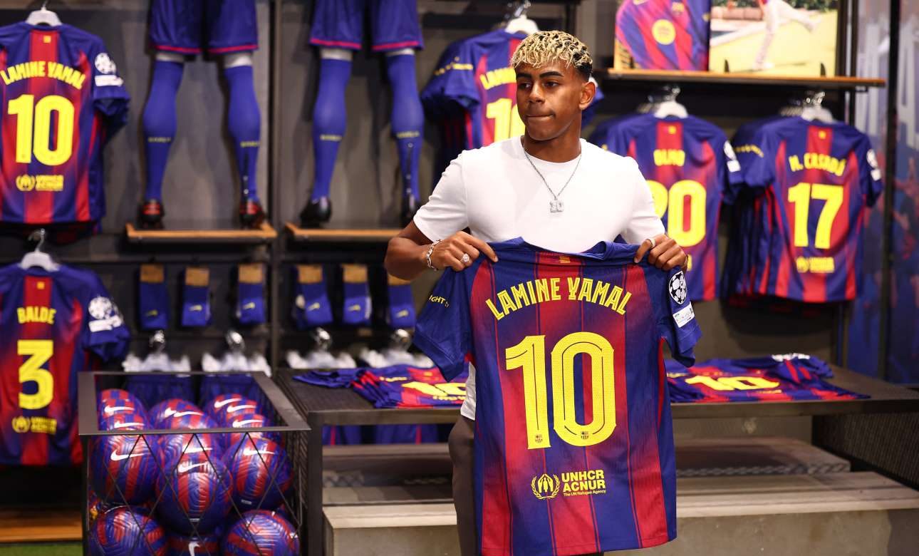 Λαμίν Γιαμάλ: Μετά το «αμαρτωλό» πάρτι, η φανέλα με το «10»