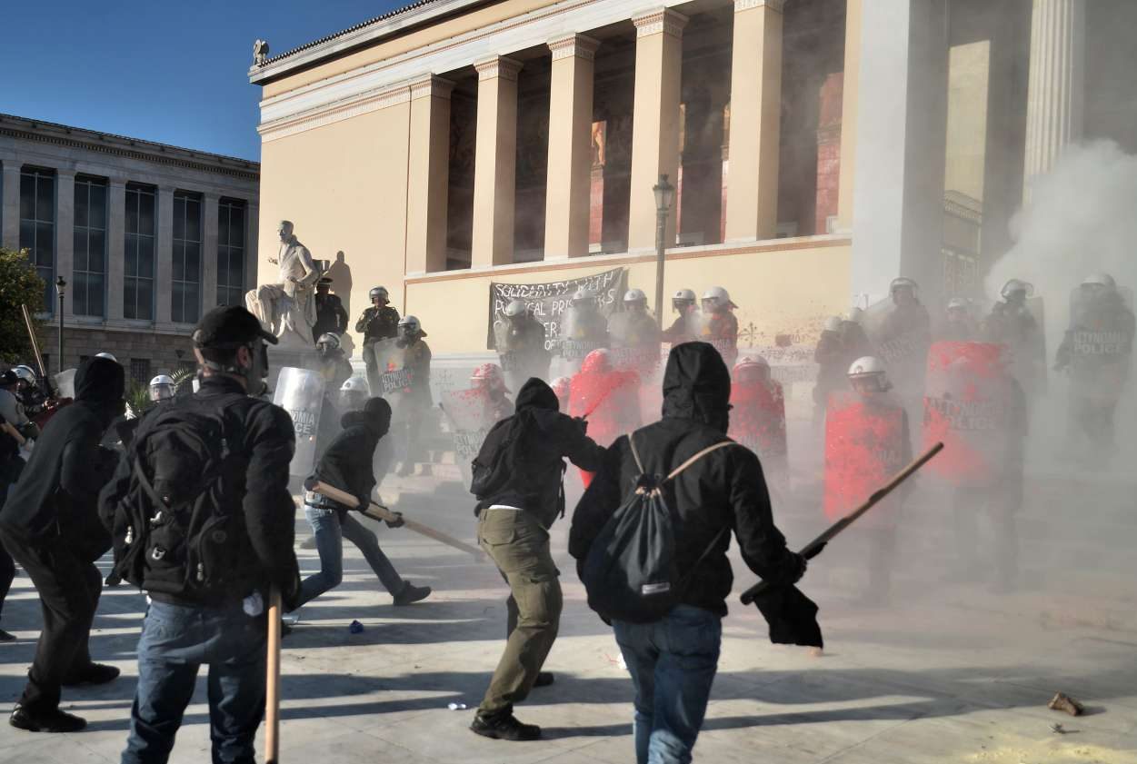Εως 10 χρόνια φυλακή για επιθέσεις και φθορές στα Πανεπιστήμια