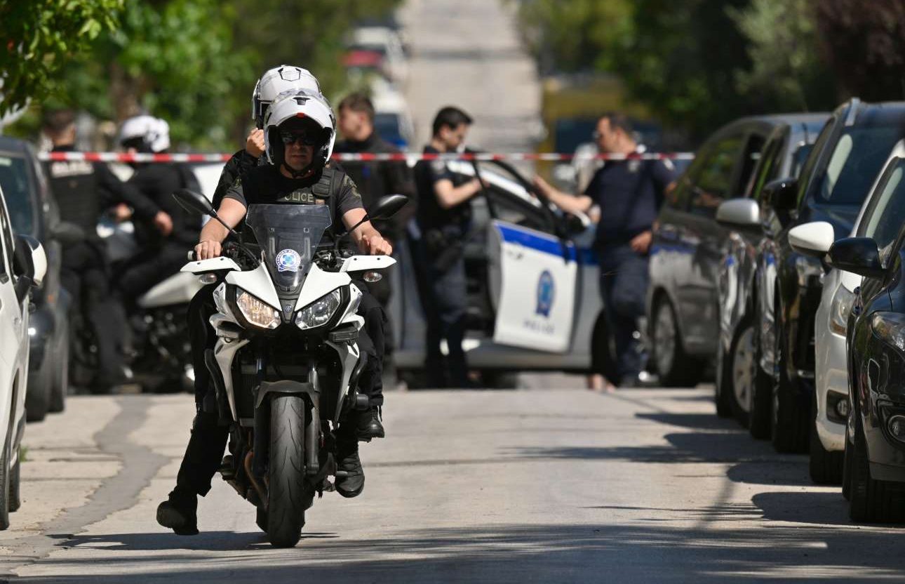 Ανω Λιόσια: Επεισοδιακή καταδίωξη οδηγού ετών 8!