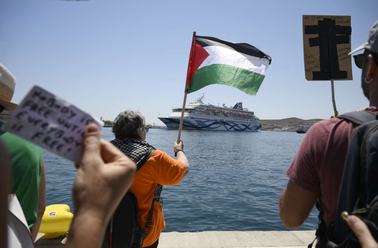 Μαρινάκης: Εξοργιστικά όσα έγιναν στη Σύρο – μη ανεκτός ο αντισημιτισμός και οποιαδήποτε μορφή φασισμού