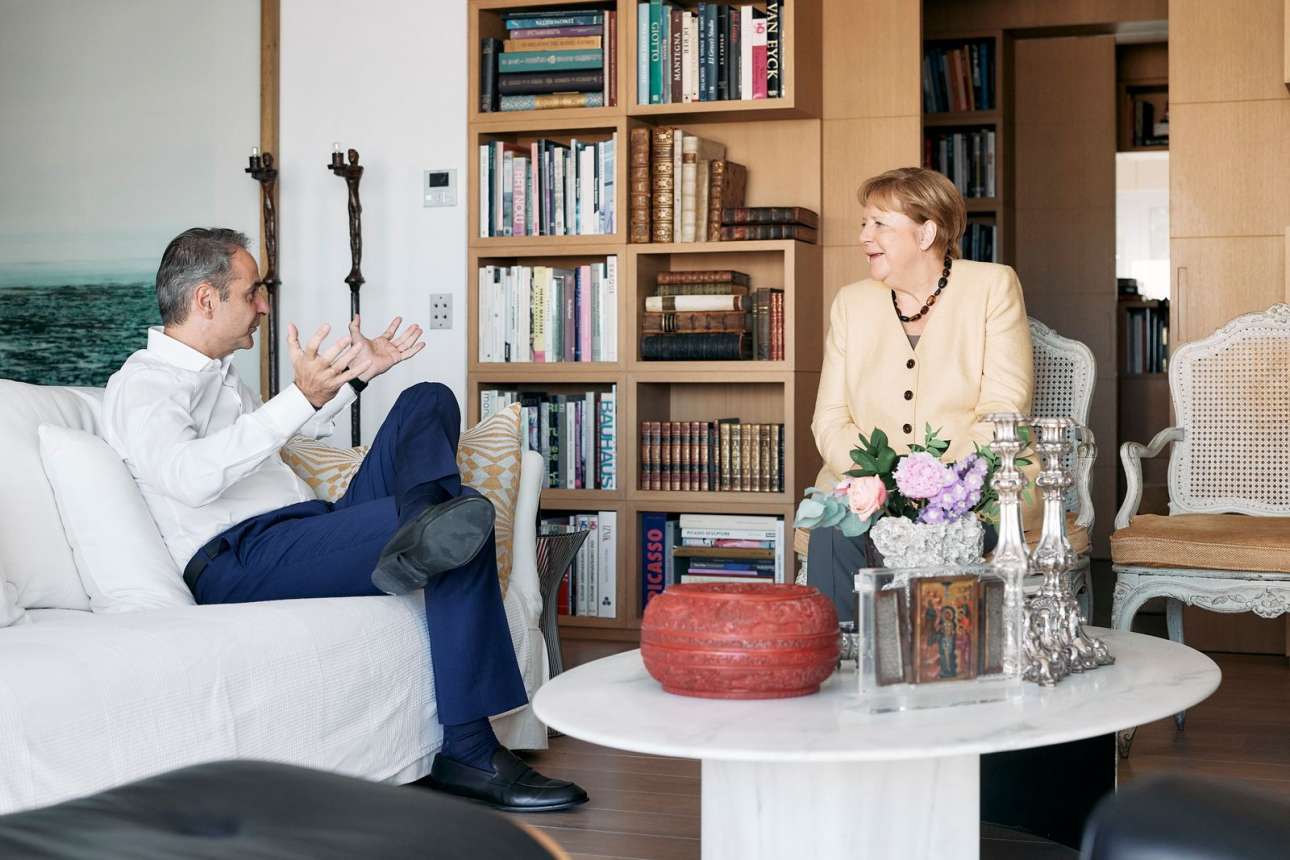 Μητσοτάκης και Μέρκελ πήραν πρωινό στον Λυκαβηττό