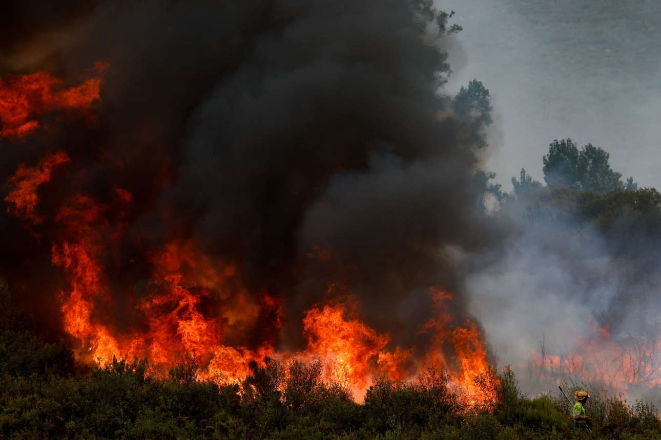 Ανεξέλεγκτες πυρκαγιές σαρώνουν την Ευρώπη – οδοιπορικό του Reuters