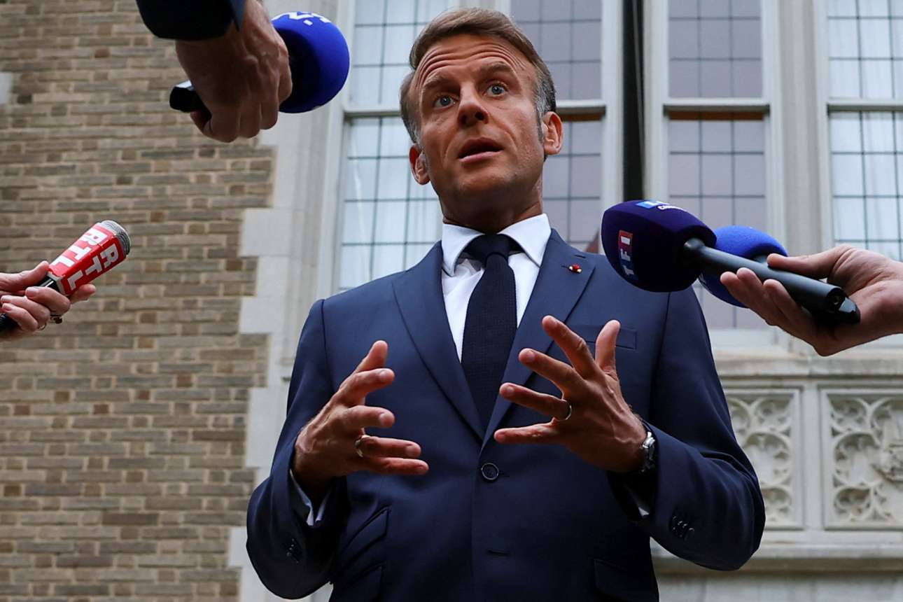 Μακρόν για Πούτιν: «Είναι αρπακτικό, ένα τέρας στις πόρτες μας»