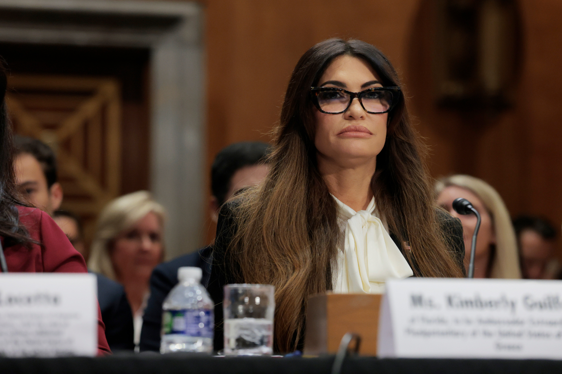 «Θύμα» της κόντρας Τραμπ με τους Δημοκρατικούς η Γκίλφοϊλ