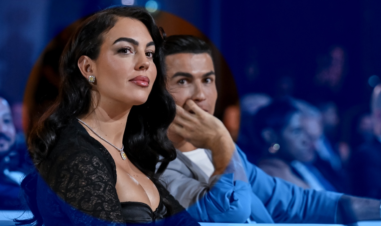 Η ιστορία πίσω από το μονόπετρο της Τζορτζίνα (του Ρονάλντο)