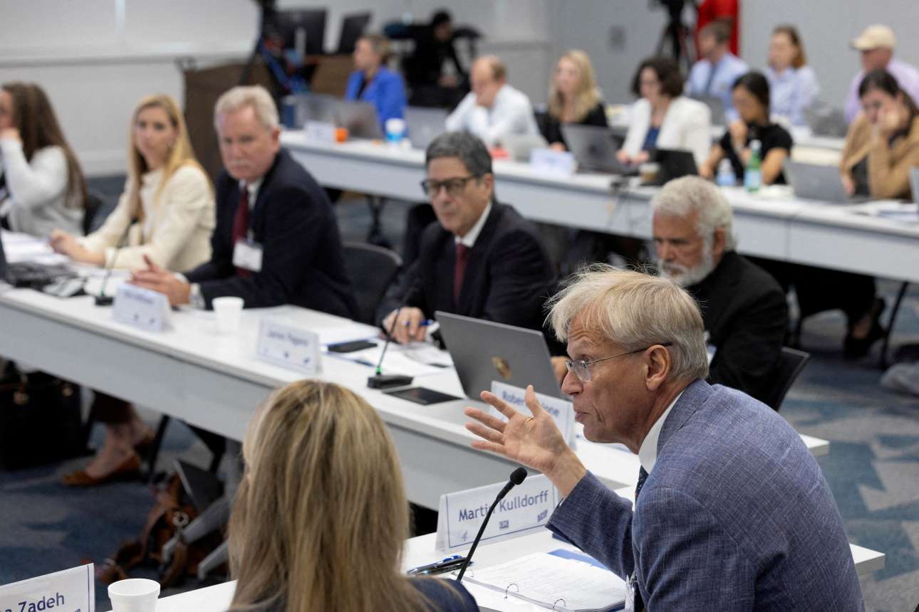 Ο Κένεντι κάνει άνω-κάτω τον παιδικό εμβολιασμό