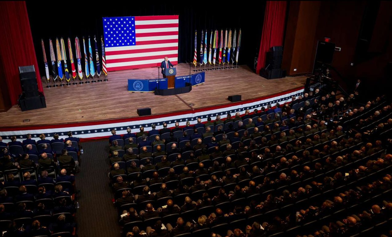 Το νέο δόγμα Τραμπ: «Πιο άγριος» στρατός, τέρμα «οι τύποι με φουστάνια και οι παχύσαρκοι»