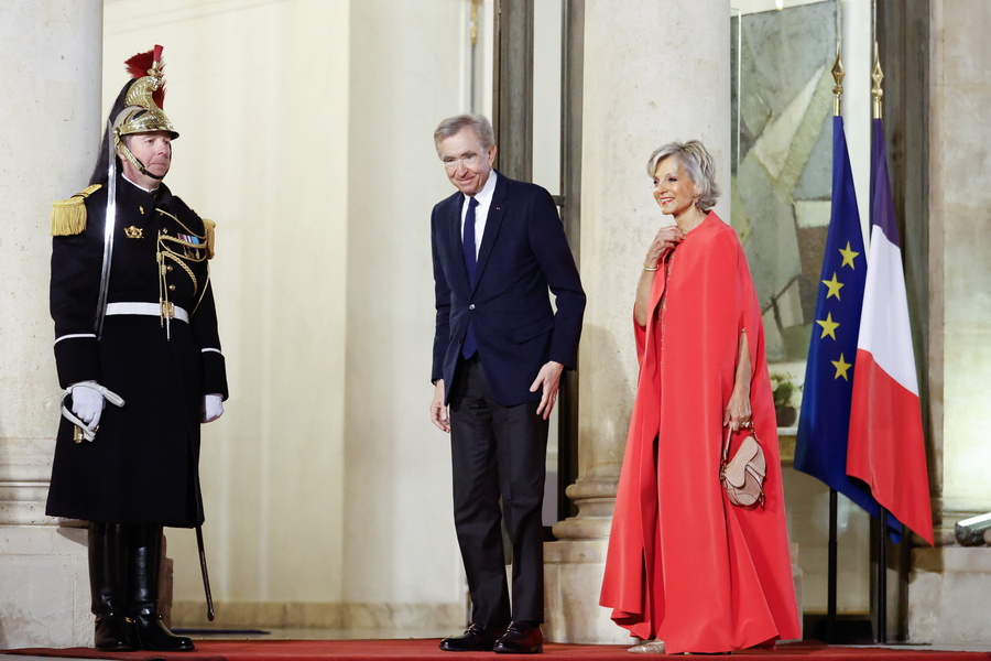 Τι λέει για τον φόρο στους γάλλους υπερπλούσιους ο πλουσιότερος εξ αυτών