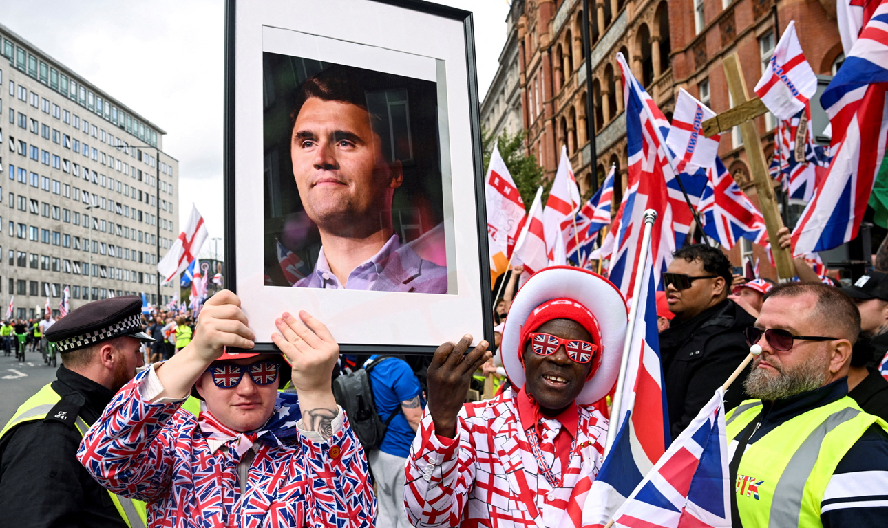 Οι Βρετανοί απεχθάνονται τον Τραμπ, αλλά λατρεύουν τον τραμπισμό