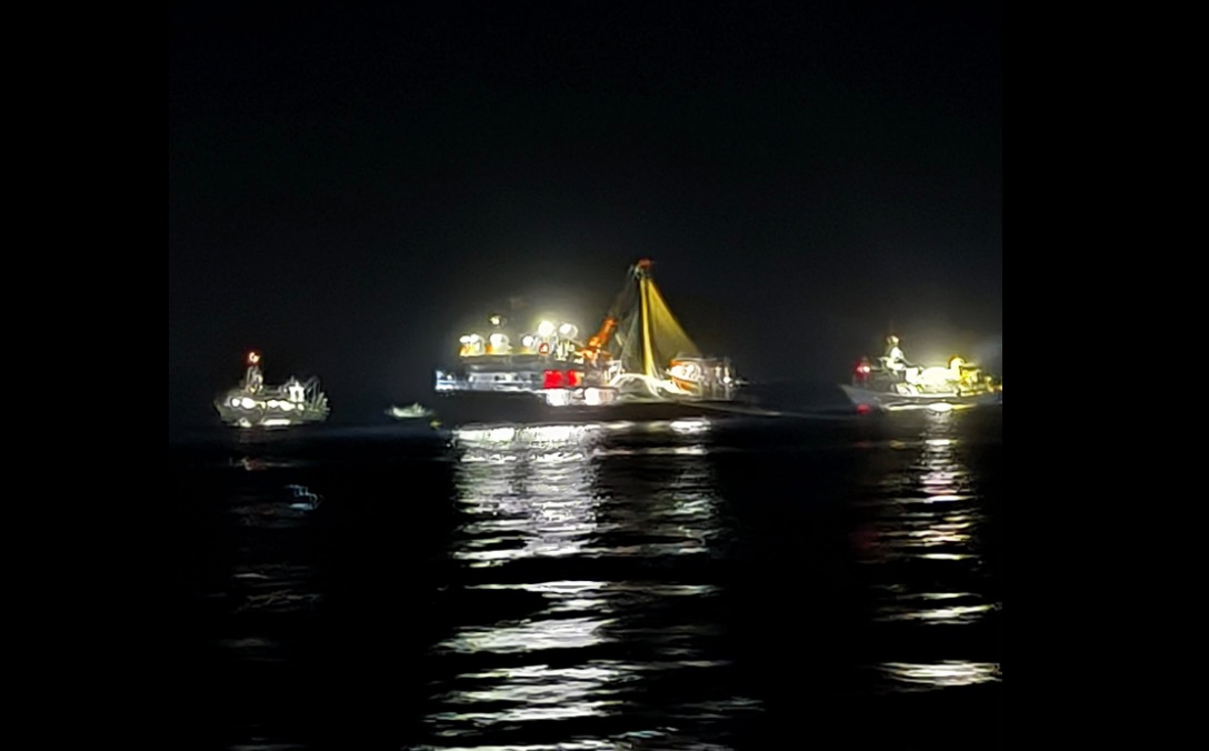 Πάει να στήσει προβοκάτσια η Αγκυρα: Πυροβολισμοί από τουρκικά αλιευτικά κατά ελλήνων ψαράδων στο Θρακικό